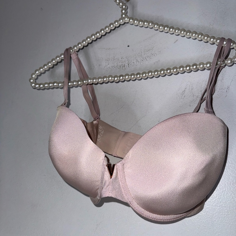 Victoria’s Secret 32DDD Multi-way/multiposition Pink Shimmer Underwire Bra